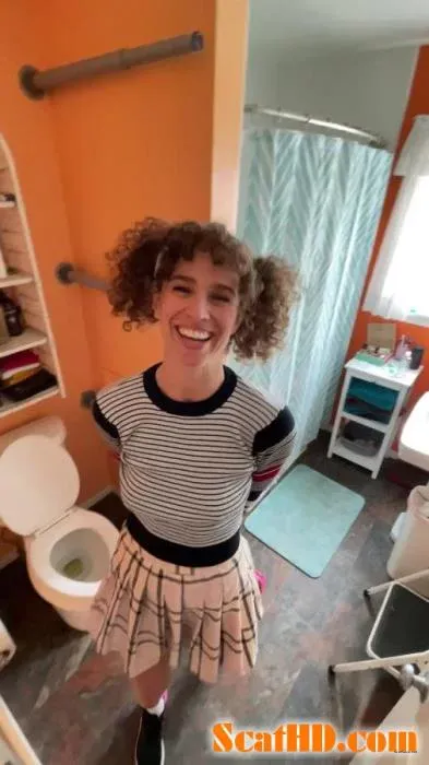 VibeWithMolly - Bratty girl shits in perverts mouth! [UltraHD 2K / 692 MB]