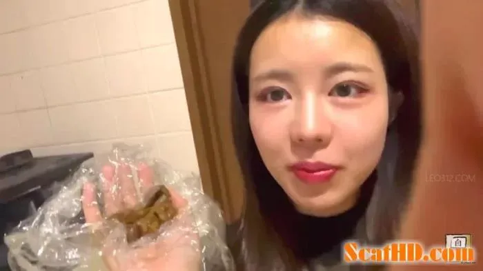 Japanese Girls - Girls Taking Poop Selfies with their Phones PART-5 [FullHD 1080p / 1.78 GB]