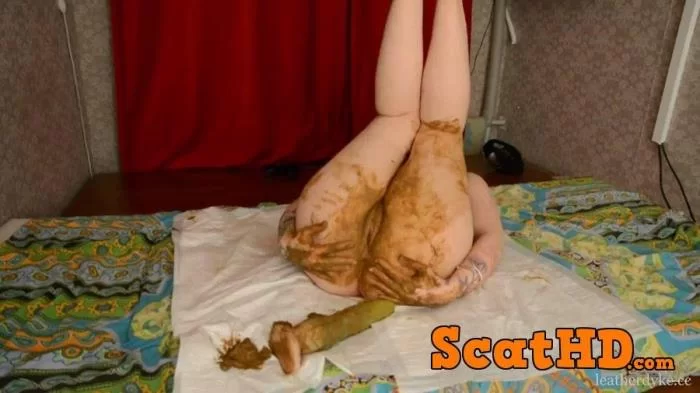 SweetBettyParlour (DirtyBetty) - Scat Morning Part 2 [FullHD 1080p / 550 MB]