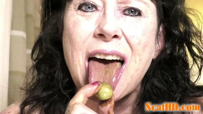 Dirtygardengirl - Shitty Grapes 2 – Left Overnight [FullHD 1080p / 2.45 GB]