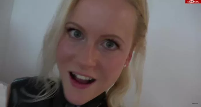 Perverse Almanac - Blutjunges TEEN mit MEGA TITTEN!!! mit blondehexe [HD 720p / Anal, GangBang]