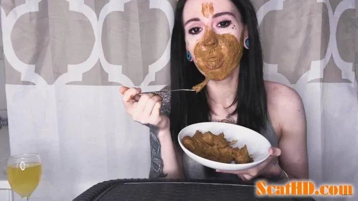 DirtyBetty - Real Scat Breakfast [FullHD 1080p / 525 MB]