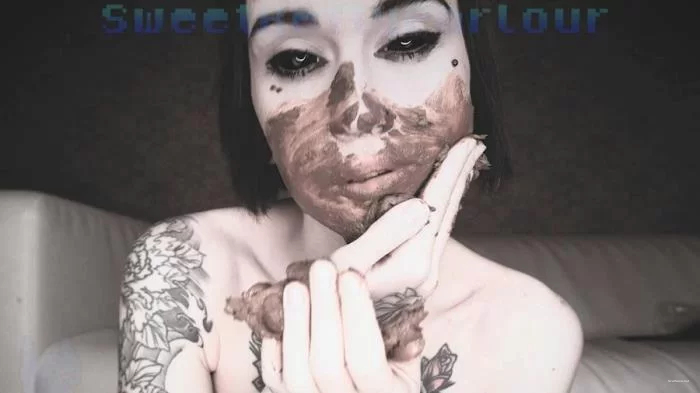 SweetBettyParlour - Lets Get my Face Covered in Shit [HD 720p / 191 MB]