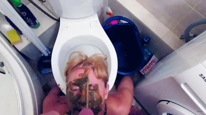 Elecebra-Club - Elecebra Shit Smeared [FullHD 1080p / 499 MB]