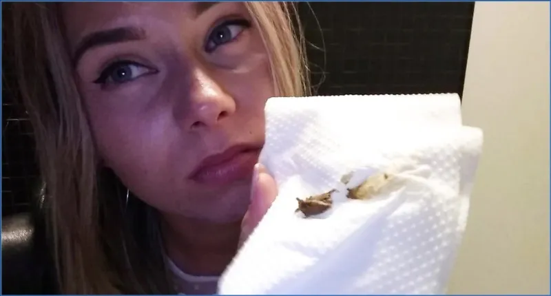 HotDirtyIvone in Public Stink (Scat-Shop) - Public Stink - scat porn video at ScatSlave.net