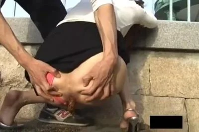 Public Scat: (Big Farting Girls) - Outdoor hold a woman’s ass while she poops [SD] (Smearing, Pee)