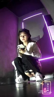 SifangkTV: (The Best) - Hidden camera in the women’s Toilet of a nightclub [UltraHD 4K] (Poop, WC)