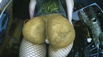 Scat Fetish: (DirtyBetty) - WTF- Give Me Two! [UltraHD 4K] (Toy, Solo)