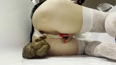 Panty Scat: (Big Pile) - Bratty College Huge Shit [FullHD 1080p] (Solo, Panties)