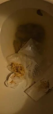 Amateur: (Princess Baby Luna) - Flushes shit down the toilet [UltraHD 4K] (Shit, WC)