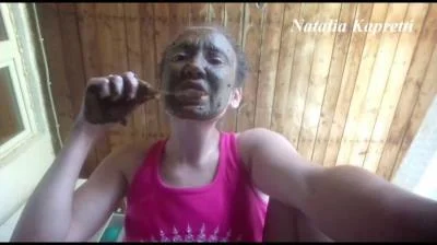 Eat Shit: (Natalia Karpetti) - She Can't Last Day Without Shit [FullHD 1080p] (Fetish, Solo)