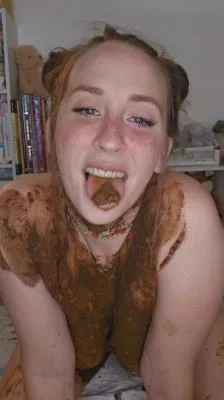 Scatbook: (PrincessBabyLuna) - Smearing Shitty Titties [UltraHD 2K] (Eat Shit, Solo)