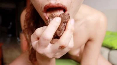 Scatting: (Sabrina Dacos) - Forbidden Fruit Salad [FullHD 1080p] (Toy, Defecation)