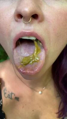 Scatbook: (LilButtLex) - Golf Balls in Public [UltraHD 2K] (Sex, Dirty Anal)