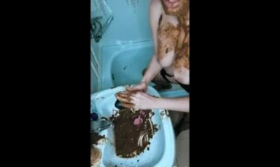 Cleaning the shitty sink [HD 720p / Eat shit, Dildo]
