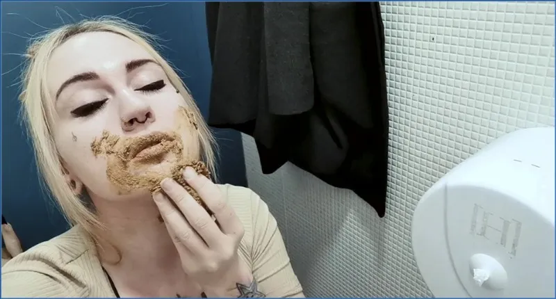 SweetBettyParlour - Public WC Shitting Fetish (Russian) - scat porn video at ScatSlave.net