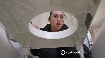 Scatbook (Miss Lith) - Shitting 01 [HD 720p] (Toilet Slavery, Domination)