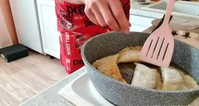 Chebureks with shit [HD 720p / Masturbation, Big shit]