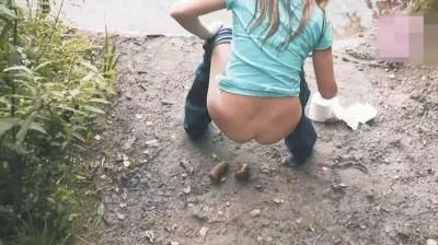 Filthygrid (Mia Skye aka MiaRoxxx) - The Pond [HD 720p] (Germany, Pooping)