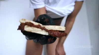 Scatbook (Ella Dearest aka Efro Ella) - Hot Filled Potato Cake [HD 720p] (Defecation, Pissing)