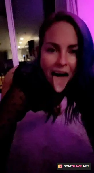 Scatbook: (LilButtLex) - Home from the bars but still trying to get fucked [UltraHD 2K] (233 MB)