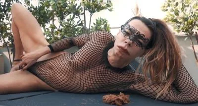 ArtOfScat - BLONDIE'S BALCONY BUFFET [FullHD 1080p / Lesbian, Dildo]
