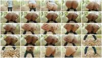 Filthygrid (Mia Skye aka MiaRoxxx) - Forest Softpoop [HD 720p] (19.1 MB) - ScatSlave