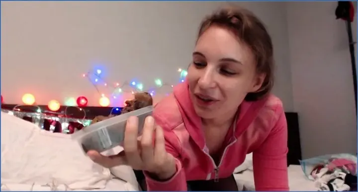 LittleMissKinky's Scat Adventure in China with Solo, Toilet Fetishes - scat porn video at ScatSlave.net
