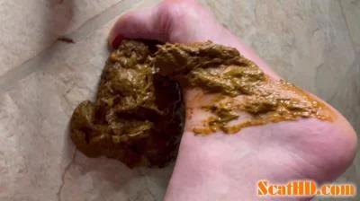 Sophia Sprinkle - UNREAL 1.5 Lb. Emergency Panty Poop [FullHD 1080p / Fetish, Poop]