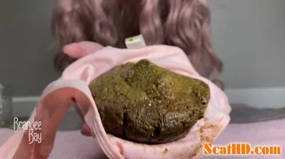 Solo - Brandee bay pooping 7 [UltraHD 2K / Big pile, New scat]