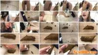 LittleDirtyPrincess - Urgent shit plops on the floor [FullHD 1080p / 306 MB] - ScatSlave