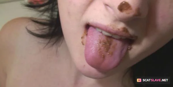 PoopVideo: (Parshina) - Homemade Shit [HD 720p] (262 MB)