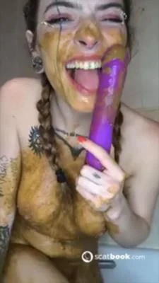 Scatbook (Malafalda) - Smearing [SD] (Anal, Toy)