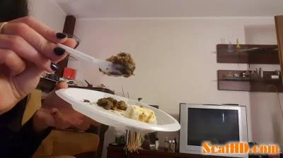 Antonella - Banana & kaviar for you [FullHD 1080p / Poop, Defecation]