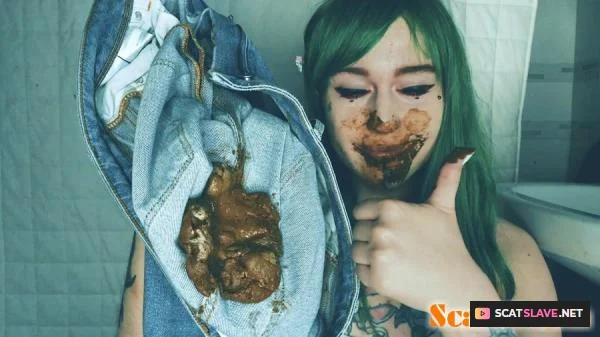 DirtyBetty - FREAKY scat panty pooping play [FullHD 1080p / 838 MB]