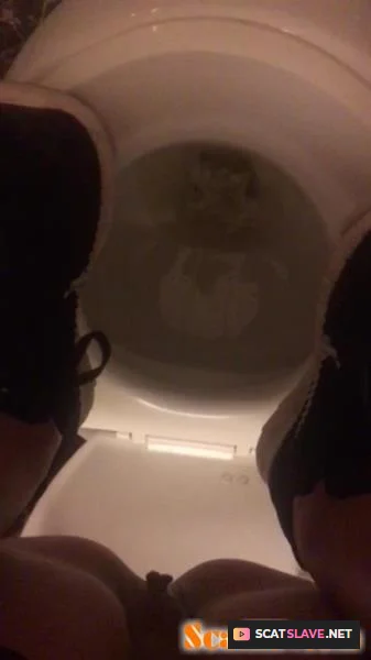 VeganLinda - 7 days every Pee & Shit AsiaTrip Part 2 [UltraHD 2K / 1.61 GB]
