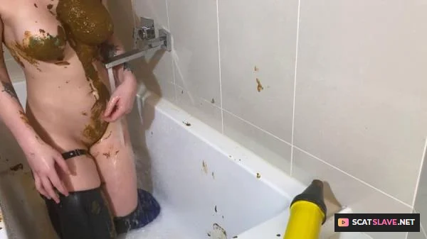 Scatbook (Filthy Skye) - Shitting Girl 56 [HD 720p] (3.20 MB)