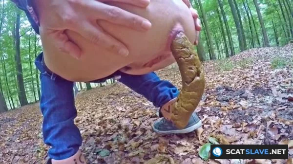 Filthygrid.com: (Mia Skye aka MiaRoxxx) - HUGE Sausage In The Woods [HD 720p] (31.6 MB)