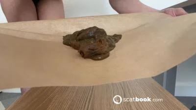 Scatbook.com: (Ella Dearest aka Efro Ella) - Stinky One [FullHD 1080p] (37.0 MB)