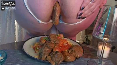 Femscat.com: (Lady Tsunam) - Shitting Dinner [FullHD 1080p] (467 MB)