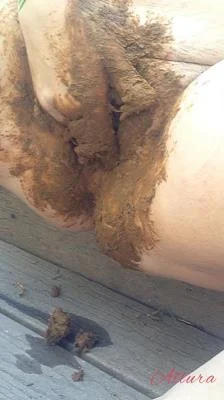 Scatshop.com: (Allura) - Dirty Pussy Stuffing [SD] (869 MB)