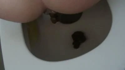 Amarotic - KV As Desired On The Toilet [FullHD 1080p] 58.9 MB