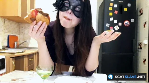 SG-Video.com - Scat Hot Dog Swallow By Top Scat Girl [FullHD 1080p] 858 MB