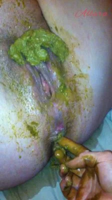 Scatshop.com: (Allura) - Super Dirty Pussy [SD] (326 MB)