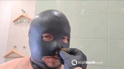 Scatbook.com - Ich stopf dir die ganze Scheiße ins Toilettenmaul [HD 720p] 126 MB