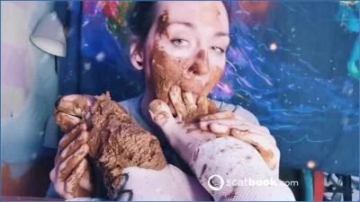 Creamy Shit x Giant Sexy Feet [FullHD 1080p / 161.37 MB]