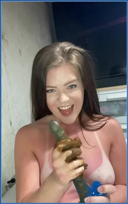 Foxness - Cleaning my Dirty Dildo, Kaviar SD - scat porn video at ScatSlave.net
