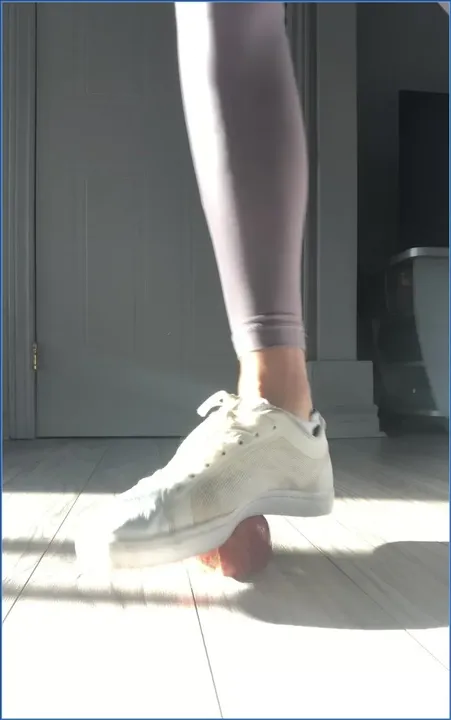 Apple Crush (Scat-Shop) - TheHealthyWhores - popular scat video at ScatSlave